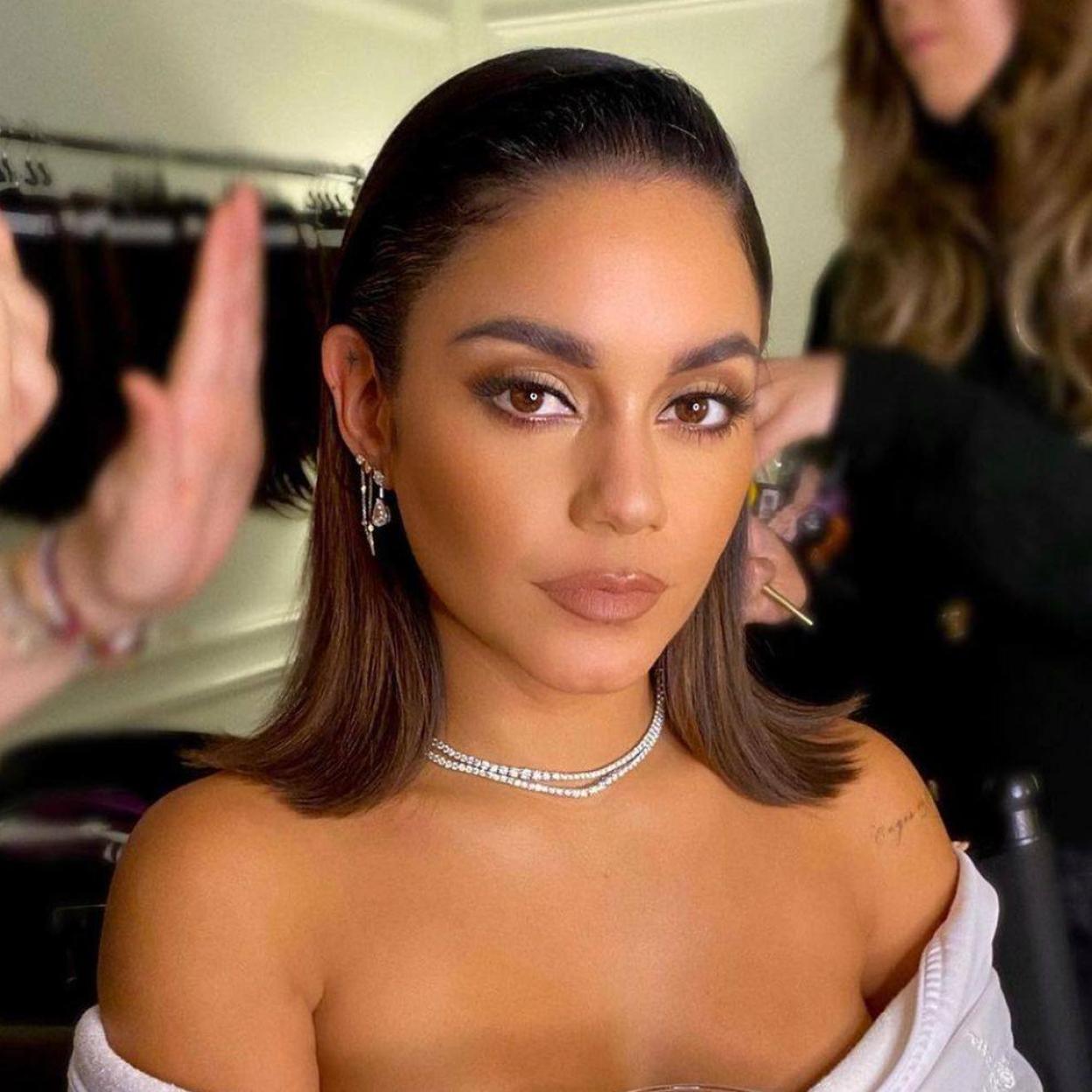 Pincha en la foto para ver los 10 labiales en tono nude más icónicos que debes tener en tu colección de maquillaje