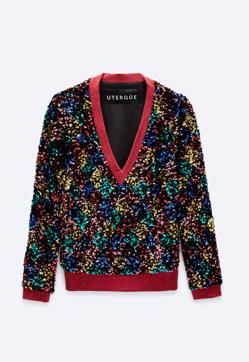 Imagen secundaria 2 - Esta es la sudadera de lentejuelas más bonita con efecto rejuvenecedor con la que causarás furor en looks de día o noche