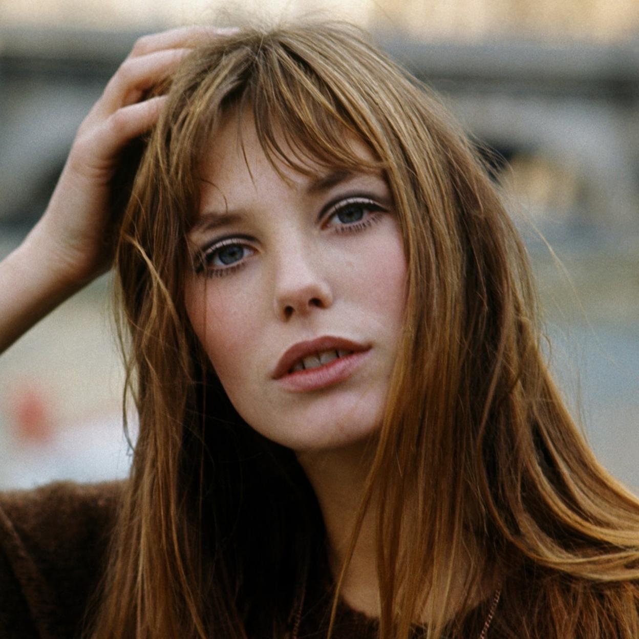 Pincha en la imagen para descubrir las mejores cremas de noche regeneradoras, la cura antiedad perfecta para rejuvenecer la piel mientras duermes.