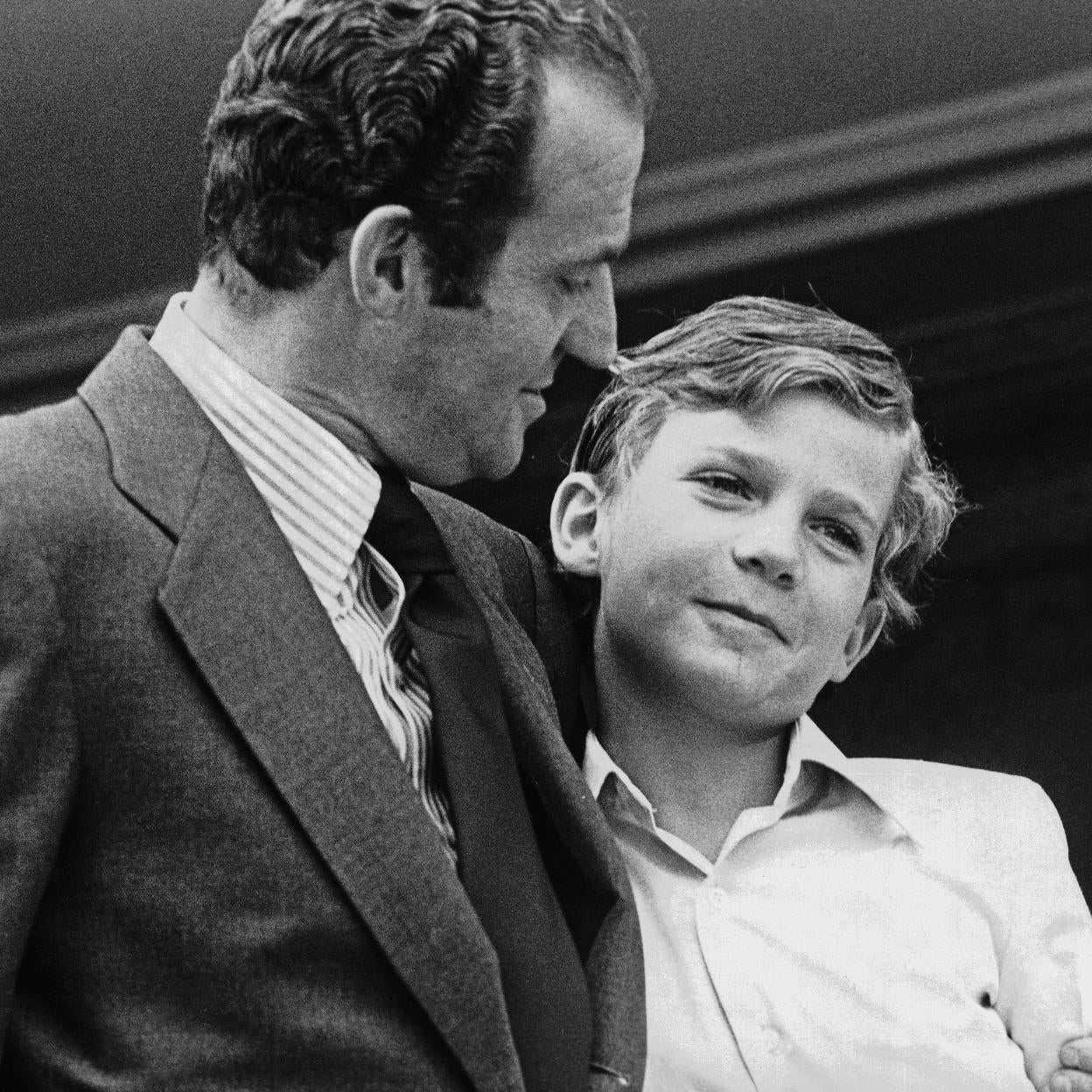 Pincha para ver las fotos más tiernas para celebrar el cumpleaños del Rey Felipe VI.