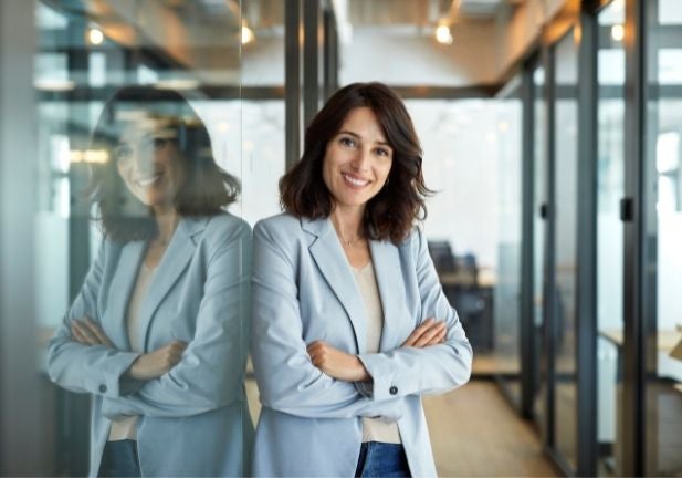 Buena líder de equipo.