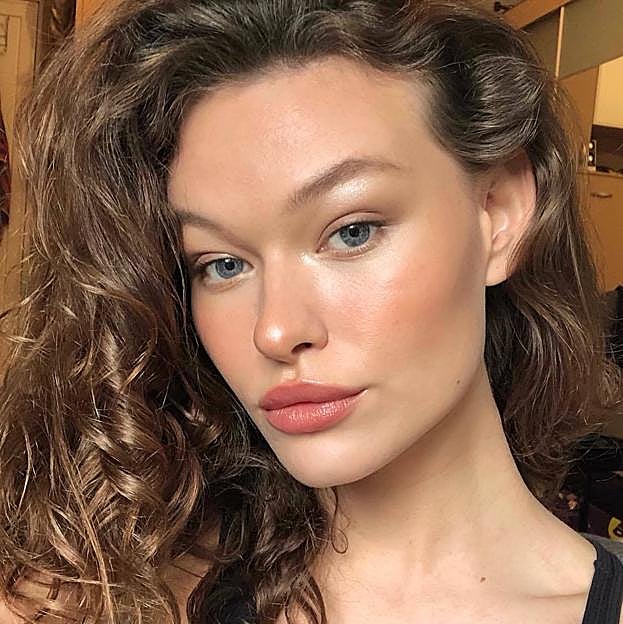 Esta crema de noche es el secreto de juventud de las francesas por su poder efecto lifting