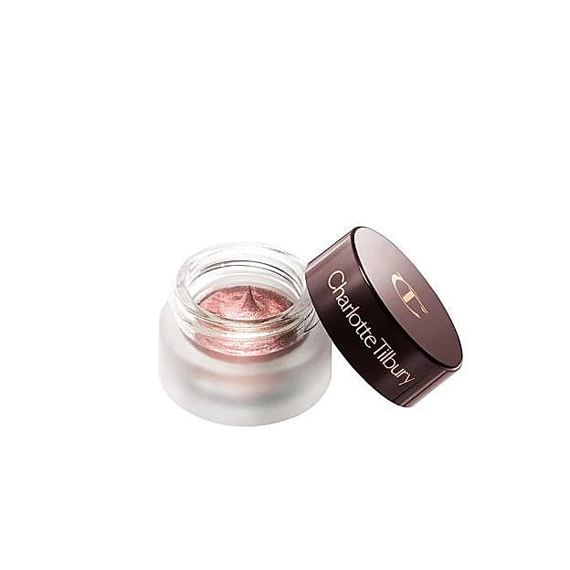 Eyes To Mesmerise, de Charlotte Tilbury, contiene Vitamina E