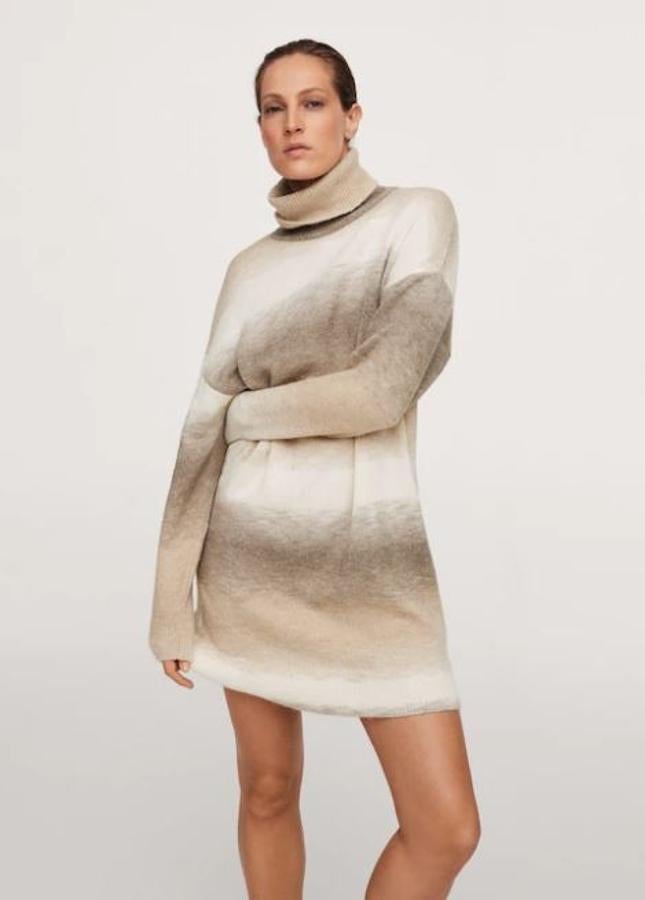 Corto, con cuello vuelto y estampado tie dye, de Mango (de 39,99 euros a 29,99 euros).