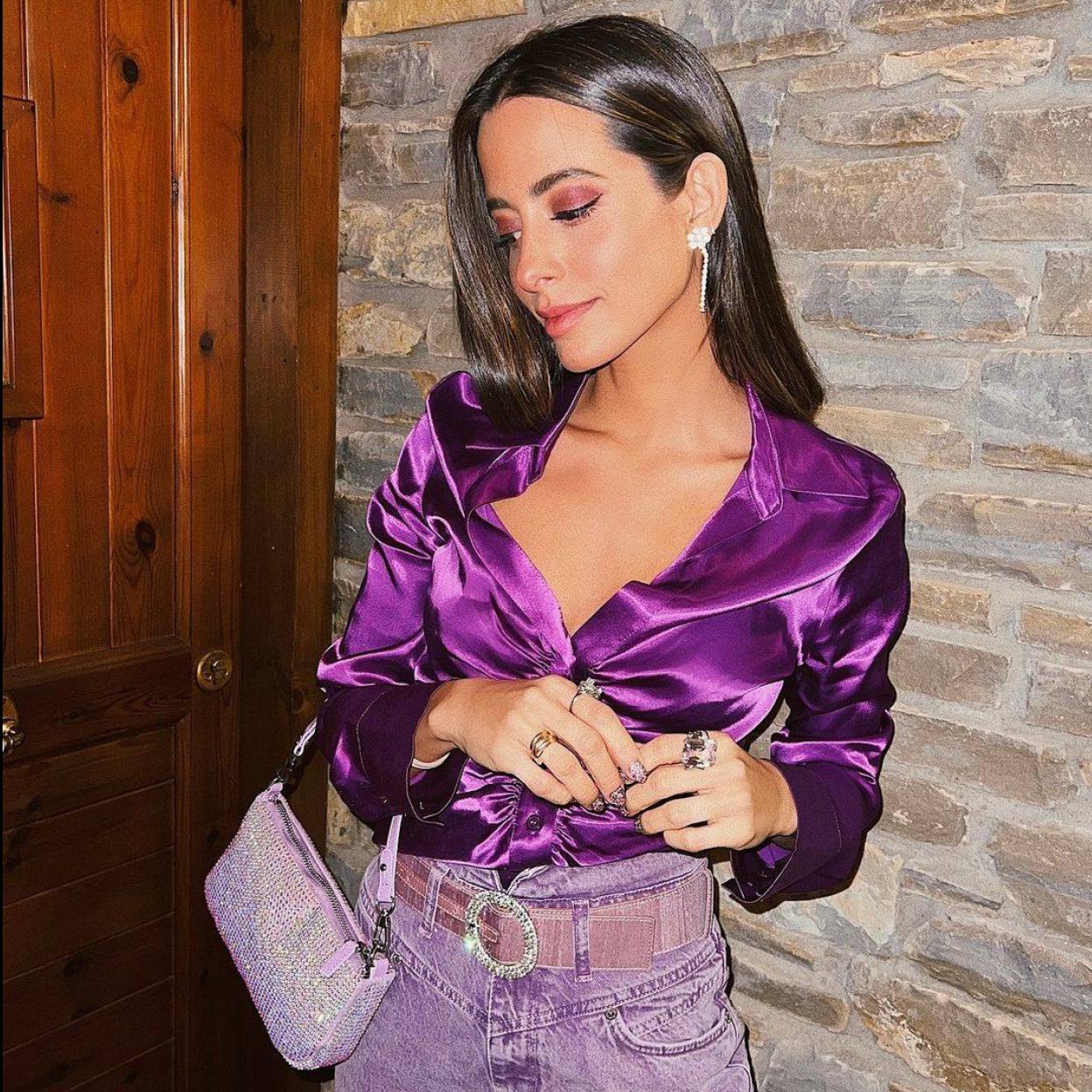 Pincha en la imagen para ver Apuesta por las camisas y blusas de Mango y Zara y consigue un look impecable sin complicaciones