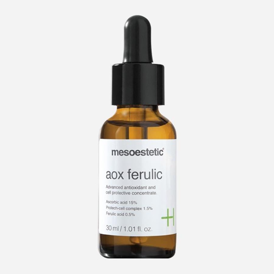 Aox Ferulic de Mesoestetic es un protector celular antioxidante y antiedad que protege la piel de las agresiones externas (polución, radiaciones solares, pantallas de ordenador, etc) que producen el envejecimiento cutáneo. Actúa como protector biológico, escudo tecnológico, previniendo el fotoenvejecimiento y el cronoenvejecimiento (120 euros).
