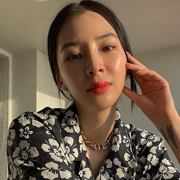 La esencia coreana con retinal y péptidos que consigue una piel de cristal, sin arrugas, manchas y esculpida de forma rápida