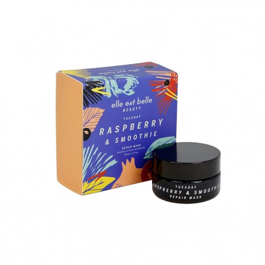 El aroma de la mascarilla Raspberry & Smoothie te conquistará, mientras nutre tu piel y proporciona un alto efecto antioxidante. Ayuda a equilibrar la producción de grasa, por lo que es perfecta para las pieles con acné y también la pueden utilizar las pieles secas o muy dañadas, ya que, aporta elasticidad y nutrición. (75 euros).
