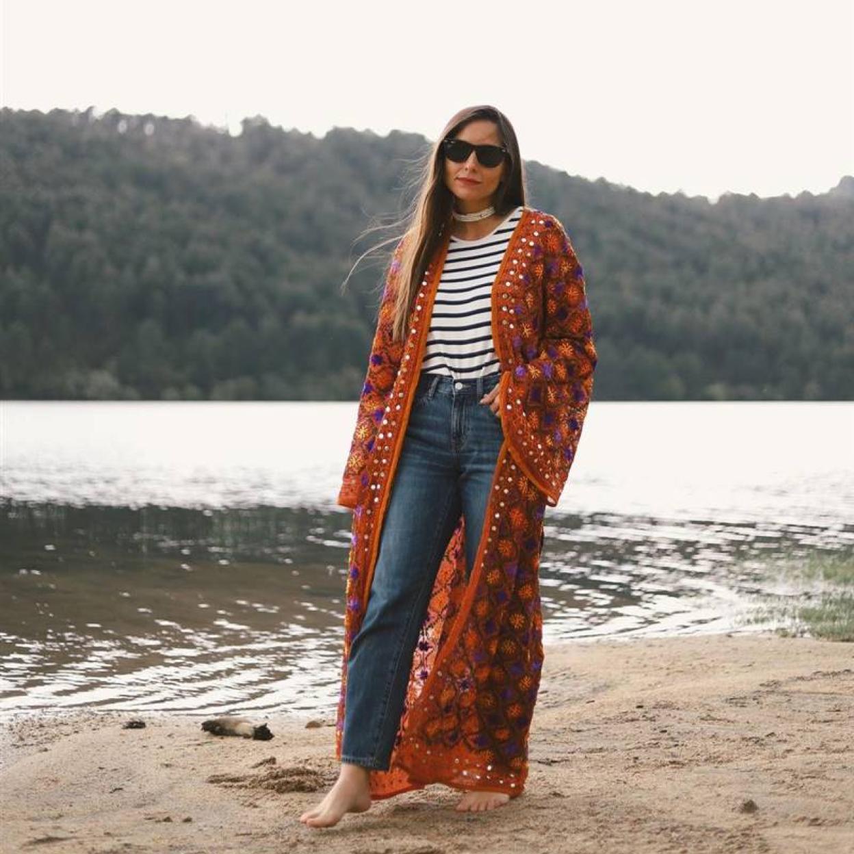 Pincha en la imagen para ver los vestidos de punto de las rebajas más bonitos con los que ir calentita y estilosa.