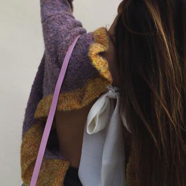 Imagen secundaria 1 - ¡Flechazo! En la nueva colección de Zara está el jersey más original, bonito y especial que ya triunfa entre las influencers