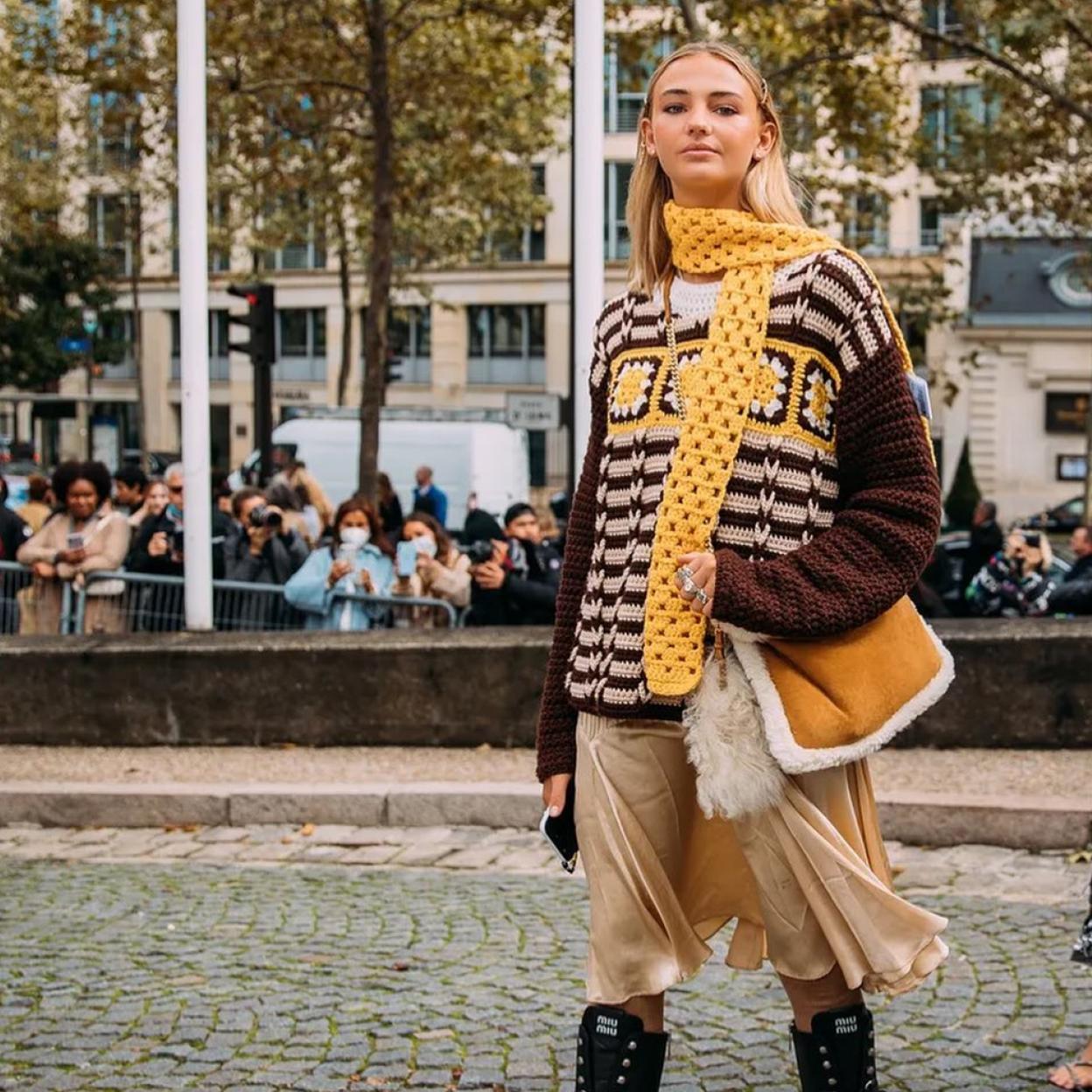 Pincha en la foto para ver los jerséis de cuello alto que se van a convertir en tu prenda favorita este invierno. 