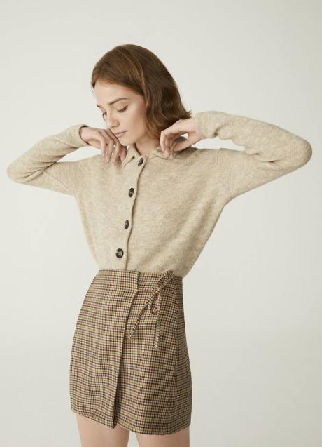 Imagen - Isabela es una chaqueta con un cierre de botones