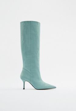 Imagen secundaria 2 - Originales y en tendencia, así son las botas y botines de nueva colección que triunfan en Instagram, a los que no te podrás resistir y puedes seguir usando en entretiempo