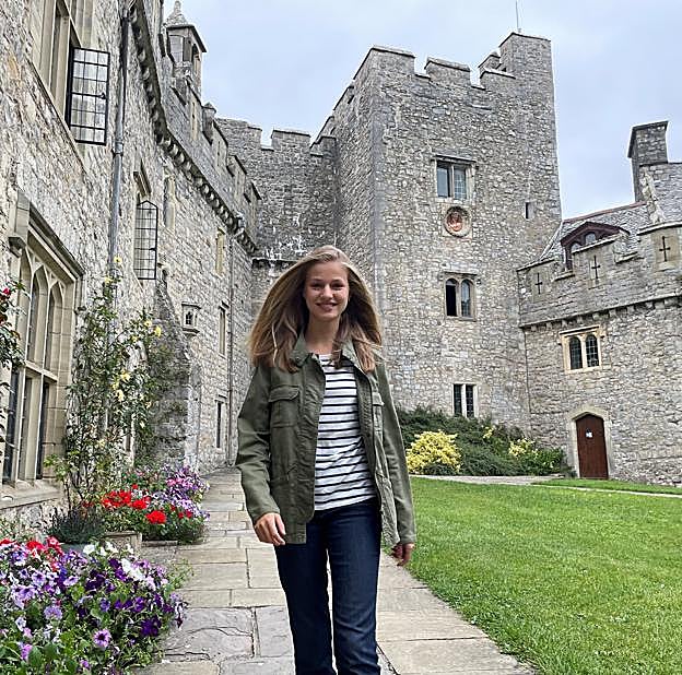 La princesa Leonor en Gales.