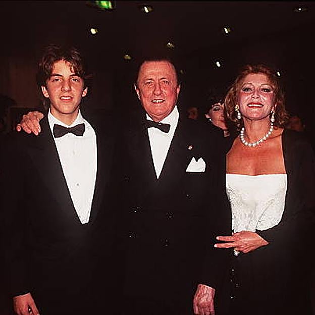 El barón Thyssen decició adoptar a Borja y darle sus apellidos.