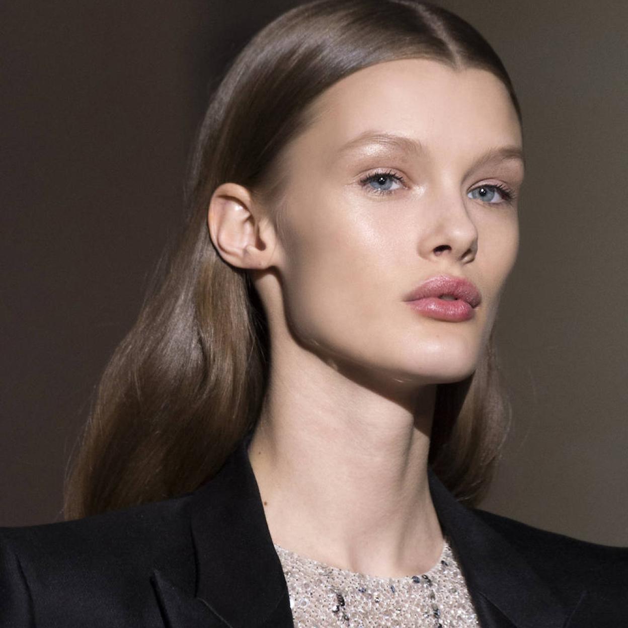 Pincha en la imagen para ver Los mejores aceites según tu tipo de piel (sí, también para pieles grasas) que dejan un rostro radiante y un glow de estrella de cine