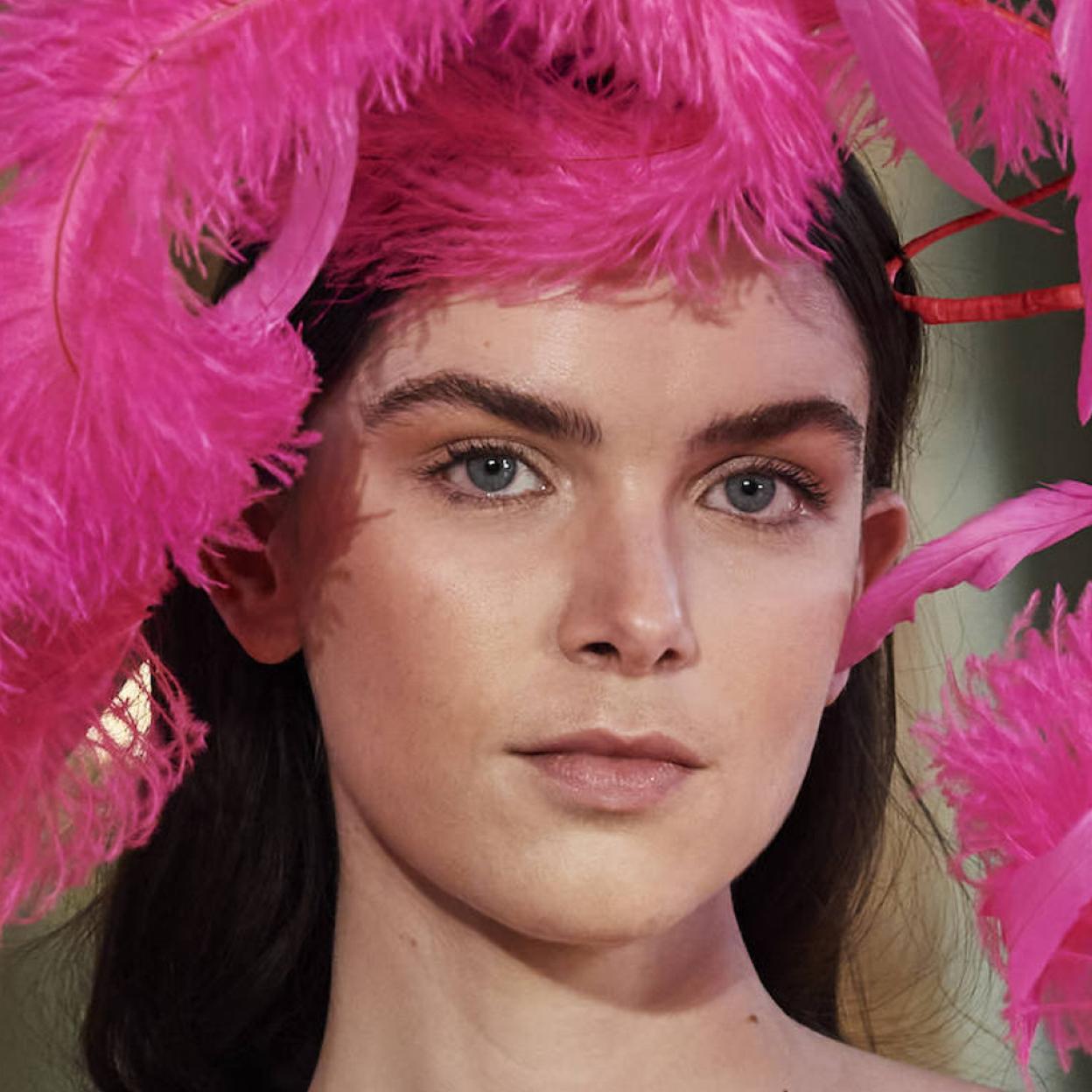 Pincha en la foto para descubrir los péptidos, el activo de belleza multifunción que rejuvenece y fortalece la piel