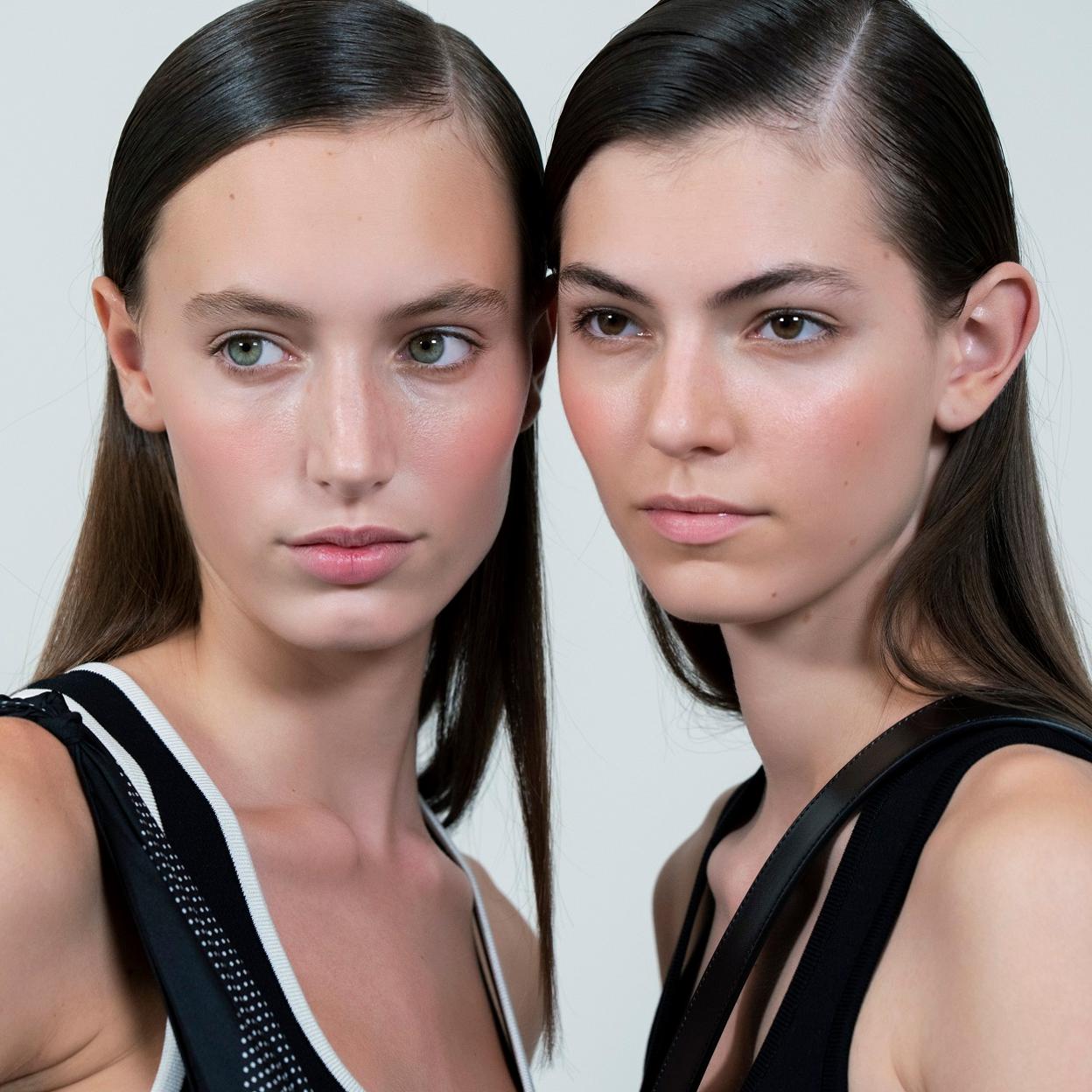 Pincha en la imagen para ver los mejores contornos de ojos que hay en el mercado y recuperar una mirada descansada y rejuvenecida.