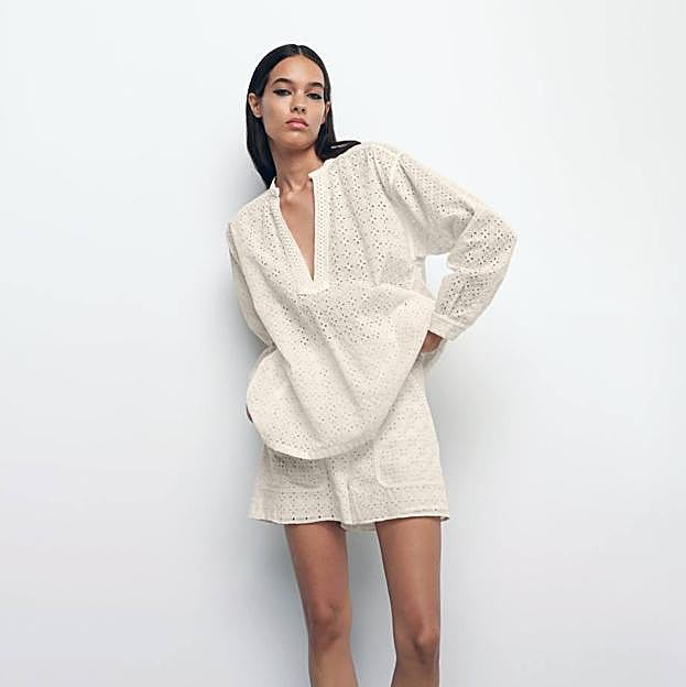 Imagen principal - Los total looks blancos con short y camisa con efecto rejuvenecedor con los que vas a ser la más elegante cuando llegue el buen tiempo