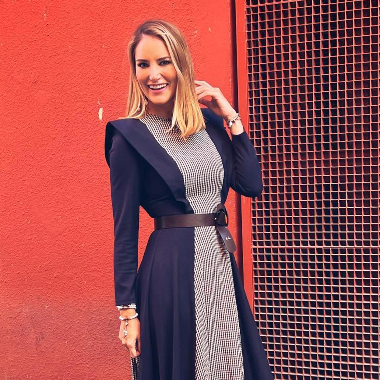 Pincha en la imagen para ver los vestidos made in Spain de The IQ Collection, la firma de Inés Domecq que arrasa en Instagram y adoran influencers, aristócratas y royals.