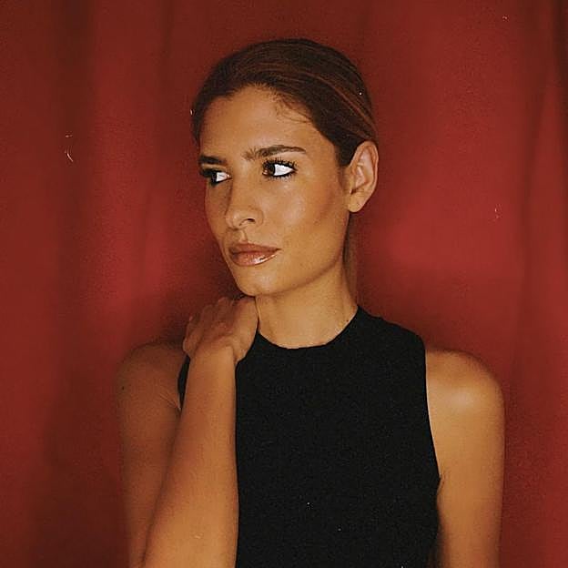 Este bálsamo labial con extracto de perla deja los labios suaves, hidratados y con un extra de volumen irresistible