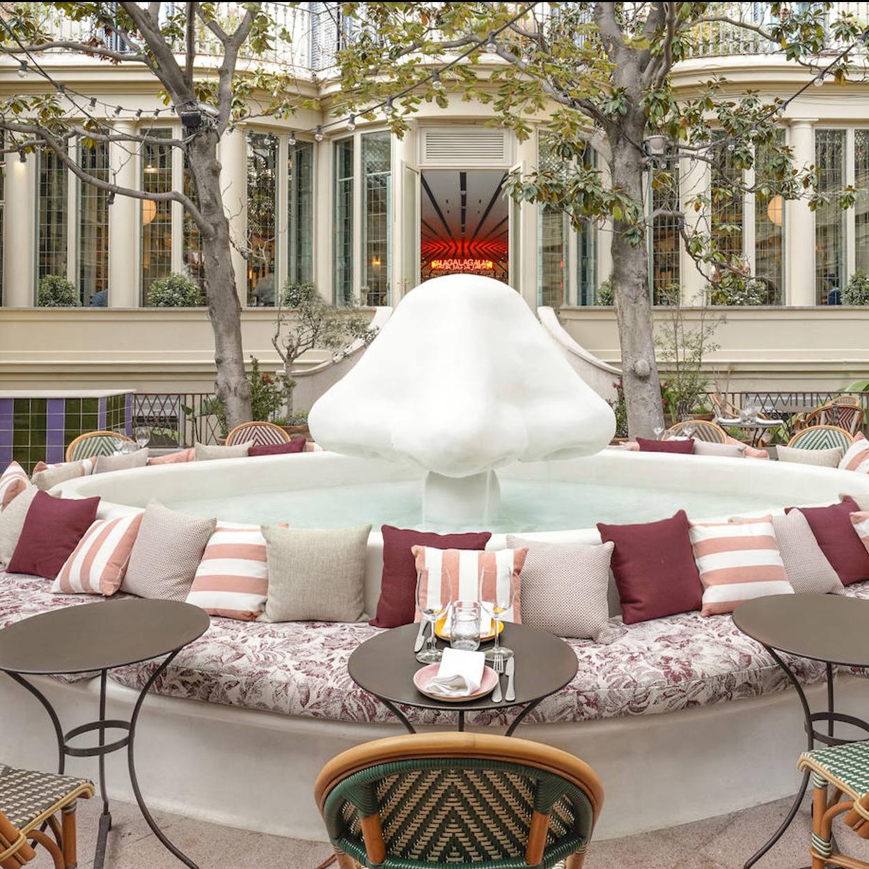 Terraza Gala Restaurant al frente el chef Josep María Masó.