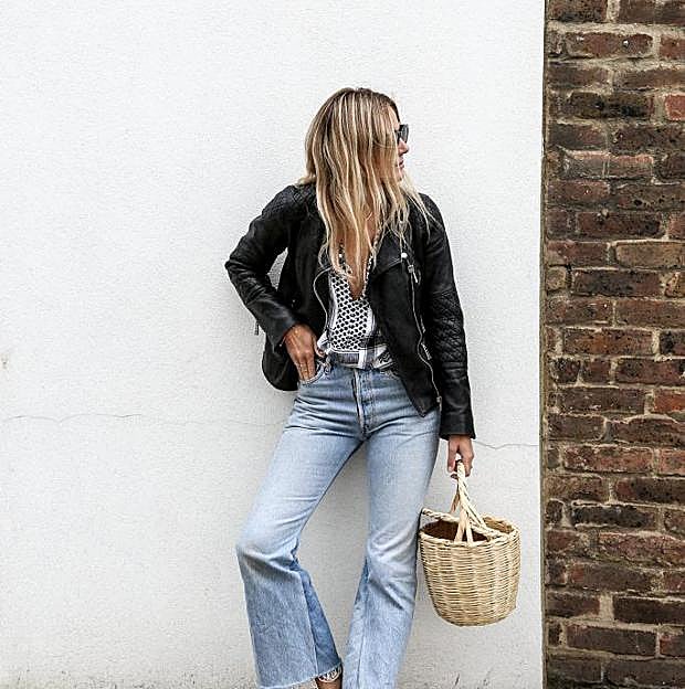 Imagen principal - ¿Mimbre y cuero? Claro que sí. Si quieres ponerlo en práctica tienes que hacerte con este nuevo bolso de Zara. (29,99 euros): 