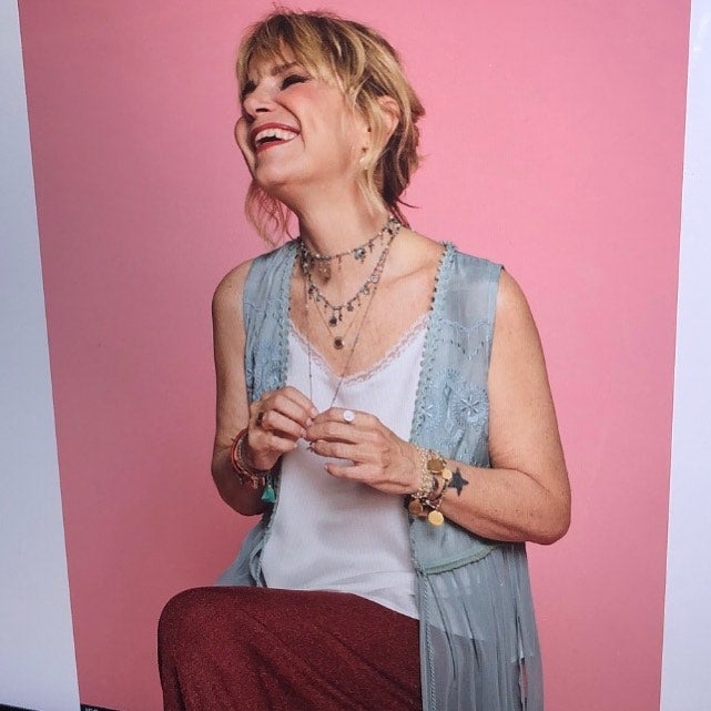 Desde hace años Eugenia Martínez de Irujo trabaja con Tous para crear sus propias colecciones de joyas, piezas que reflejan su estilo bohemio, rebelde y solidario: su última colaboración es una acción social para WWF.