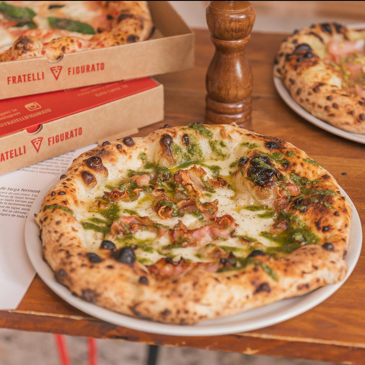 Así se hace la mejor pizza de Europa: la receta de la mejor pizzería de España que ya puedes hacer en tu casa