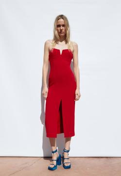 Imagen secundaria 2 - Este vestido rojo low cost que hace tipazo será la solución a tus looks más glamurosos y elegantes en cualquier ocasión