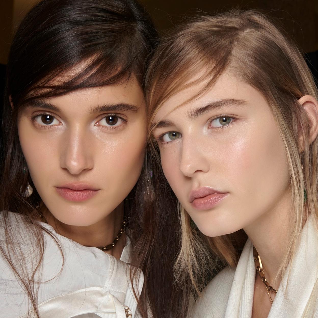 Colágeno, vitamina A, retinol: qué activos antiedad deben llevar las cremas hidratantes más eficaces contra la pérdida de firmeza a partir de los 40. Pincha en la imagen para descubrirlo.