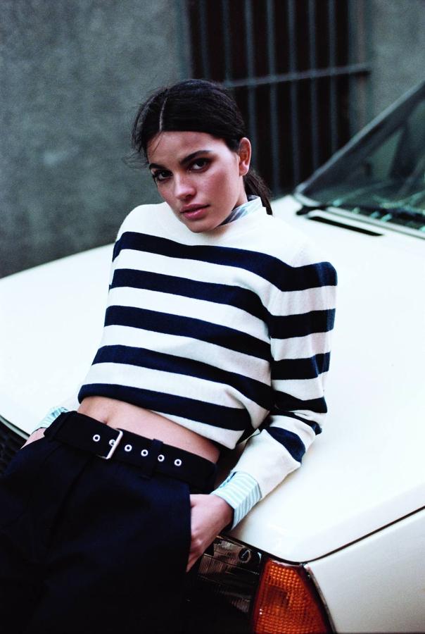 Jersey y camisa de Mirto, short de Department Five y cinturón de Olimpo.