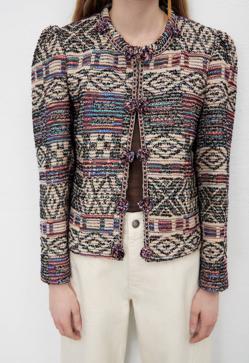 Imagen secundaria 2 - Estas chaquetas bonitas y originales serán la solución para elevar tus looks de diario en entretiempo