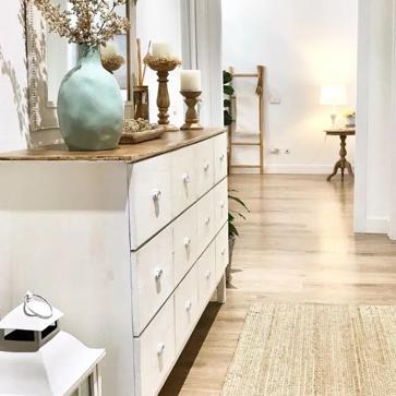 Imagen secundaria 1 - El mueble más bonito y versátil de IKEA es esta cómoda baratísima que puedes personalizar con estos trucos DIY que arrasan en Pinterest e Instagram