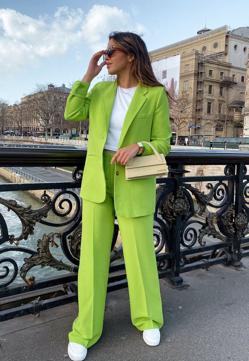 Imagen secundaria 2 - Las influencers lo tienen claro: esta blazer de Zara es la favorita de la primavera (y así es cómo la combinan)