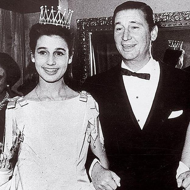 La trágica, solitaria y aburrida infancia de Carmen Martínez-Bordiú que marcaría su carácter para siempre: prohibiciones, partidas de cartas con Franco y la favorita de Carmen Polo