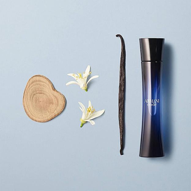 Imagen principal - Code Femme, de Armani; Eden Juicy Apple, de Kayali, y Une Verveine, de Obvious