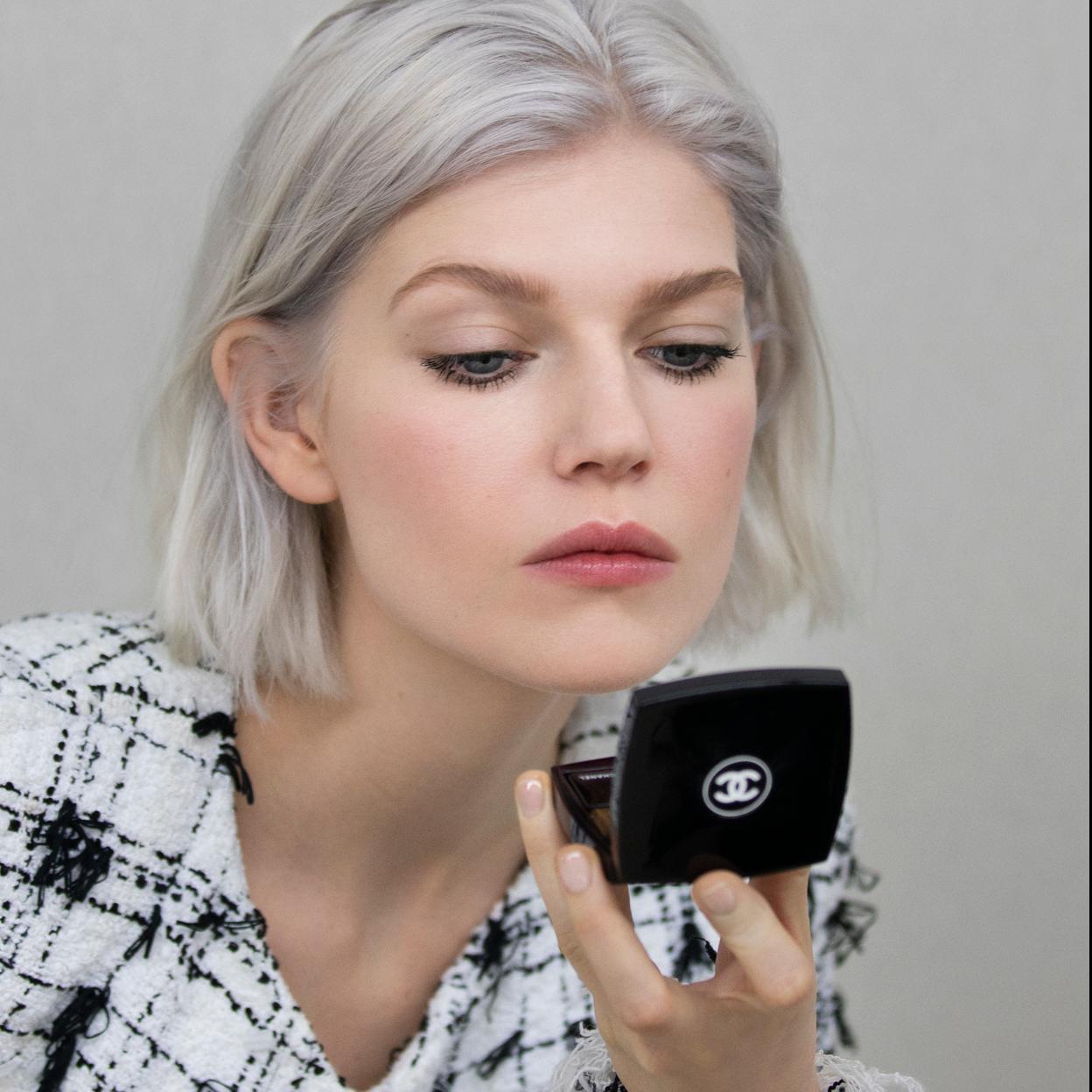 Pincha en la imagen para descubrir los mejores parches para los ojos y labios que también funcionan de forma instantánea sobre las arrugas de la zona.