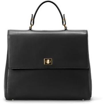 Imagen secundaria 1 - Los complementos de la reina Letizia.