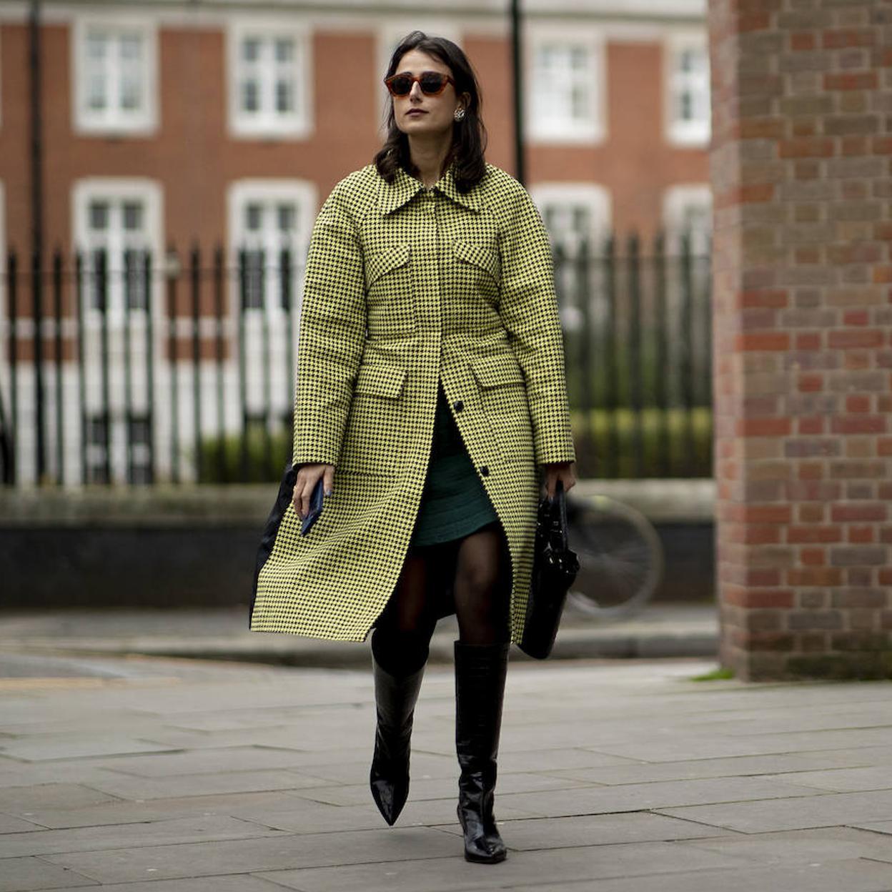 Pincha en la foto para ver los zapatos tendencia que ya están en Zara y Stradivarius y que van a subir el nivel de tus looks