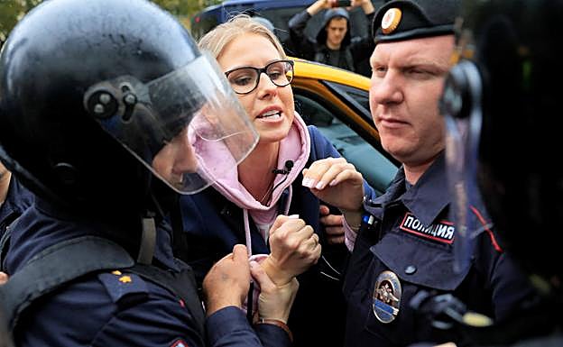 En agosto de 2019, Sobol es detenida en una protesta a favor de elecciones libres al parlamento regional de Moscú.
