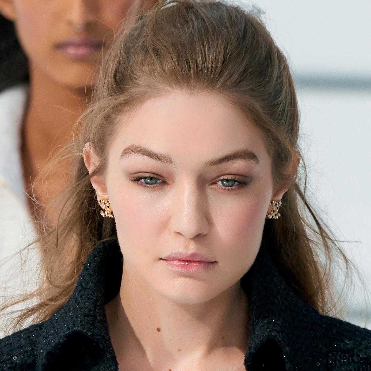 Pincha en la imagen para ver Los cosméticos con vitamina C más vendidos y eficaces para combatir arrugas, manchas y la visible pérdida de firmeza y luminosidad