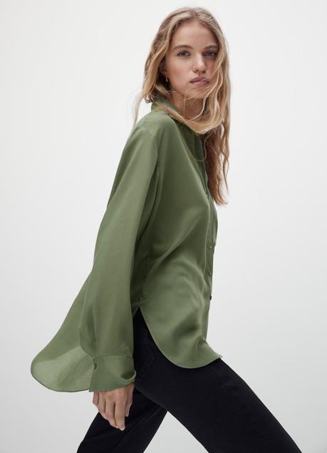 Imagen - Camisa de las rebajas de Massimo Dutti, disponible en cuatro tonos.