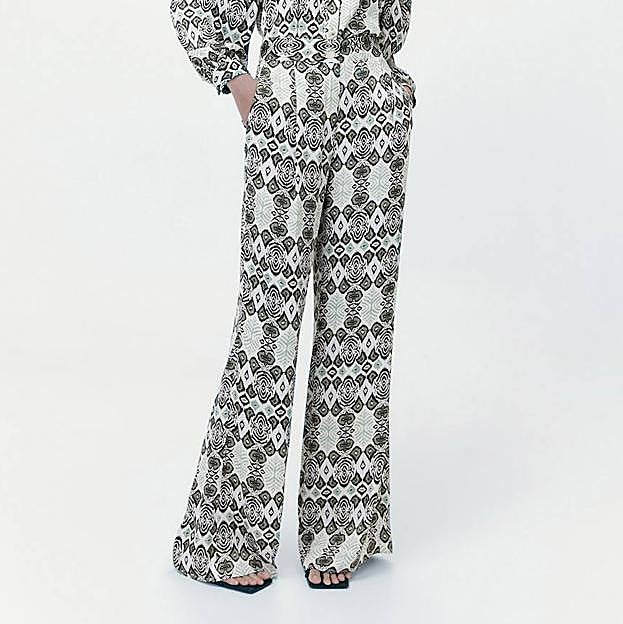 Imagen principal - Los pantalones estampados son muy favorecedores