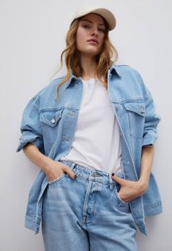 Imagen secundaria 2 - Estas son las cazadoras básicas elegantes (y fondo de armario perfectas) que conjuntan con todos tus looks