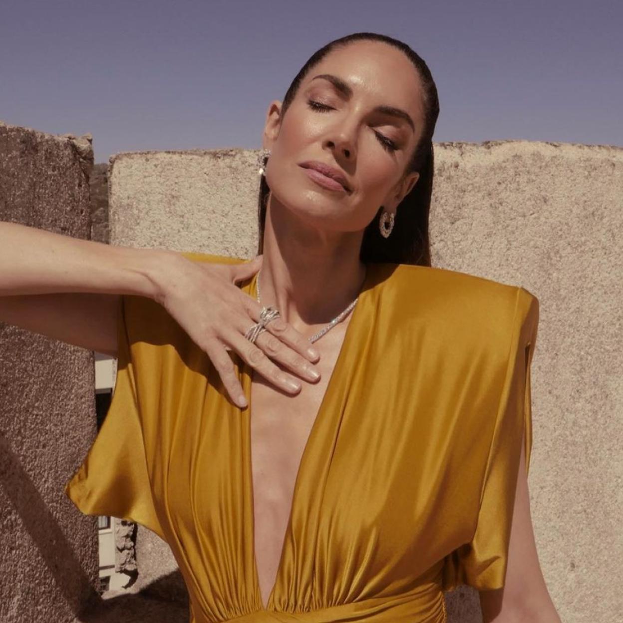 Pincha en la imagen para ver los cosméticos con vitamina C más vendidos y eficaces para combatir arrugas, manchas y la visible pérdida de firmeza y luminosidad.