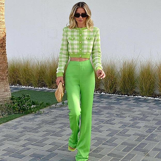 Agotado y con lista de espera: el pantalón verde es tendencia y este de Zara es el favorito de las influencers para looks elegantes