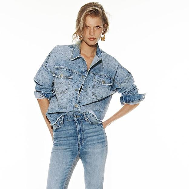 Imagen principal - Las espectaculares prendas denim con brillos son tendencia y ahora las puedes encontrar en el low cost para tu look vaquero más cómodo
