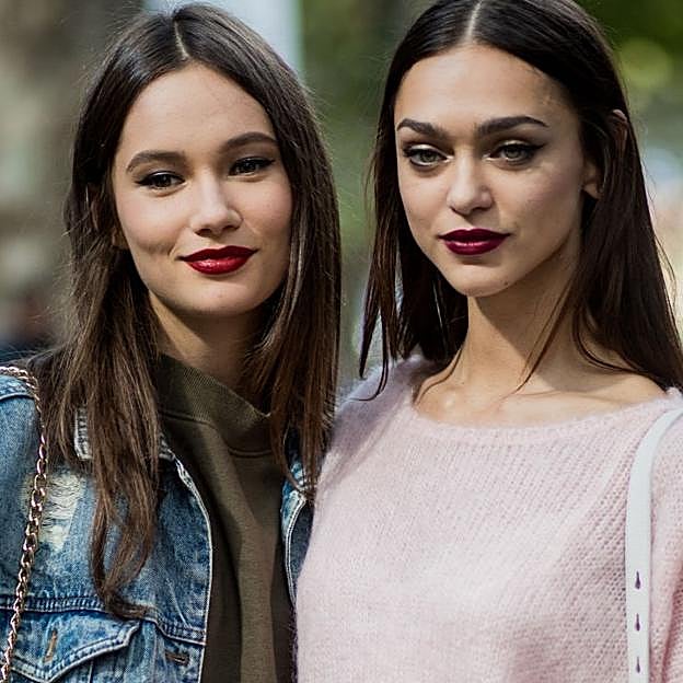 Este colorete en stick se ha hecho viral porque deja efecto buena cara al instante y es muy práctico para llevar en bolsos mini