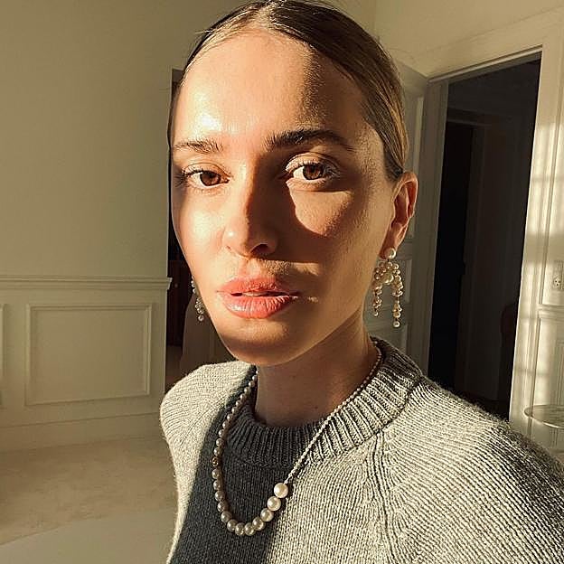 El protector solar antiedad más famoso de Instagram es ultra ligero y lleva niacinamida y ácido hialurónico para combatir arrugas y manchas